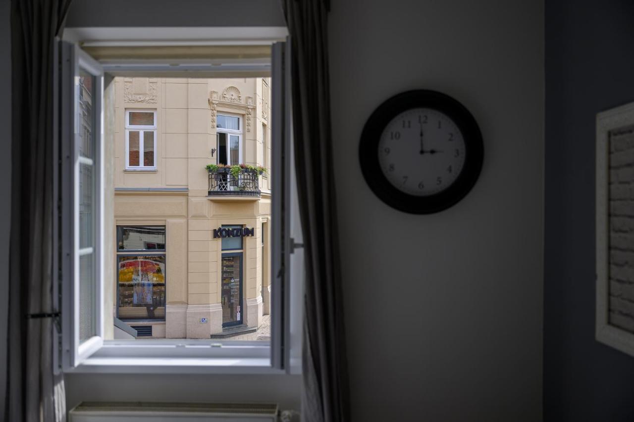 Euro Square Studios Zagreb Bagian luar foto