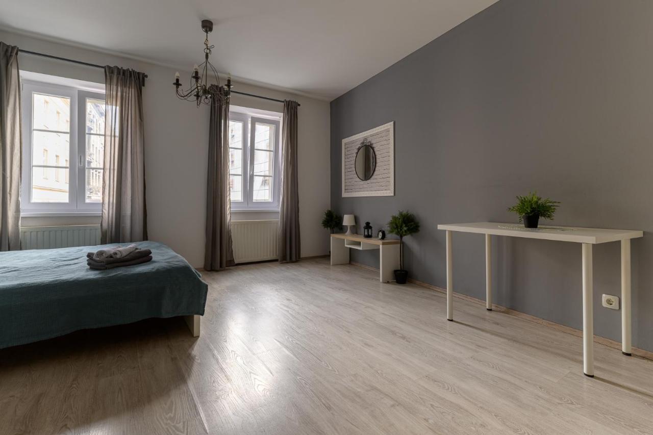 Euro Square Studios Zagreb Bagian luar foto